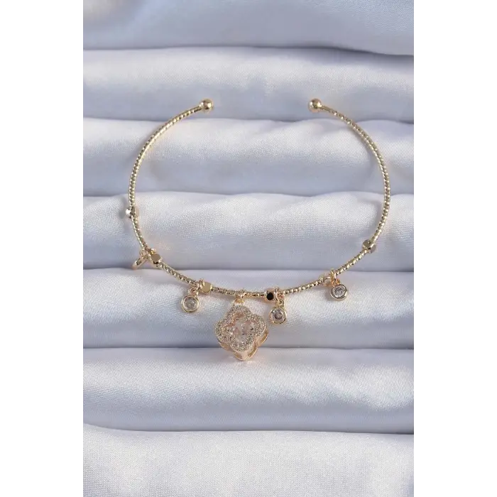 Pirinç Altın Renk Zirkon Taşlı Yonca Model Charm Bileklik