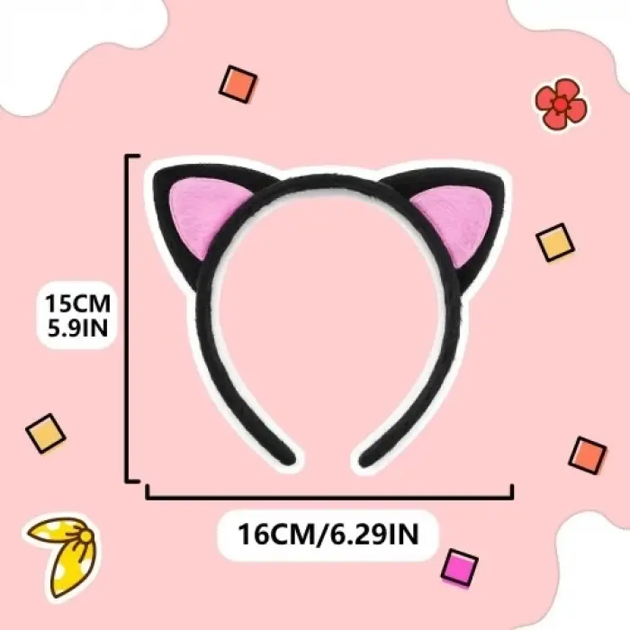 Sevimli Pofuduk Kedi Kulak Tacı