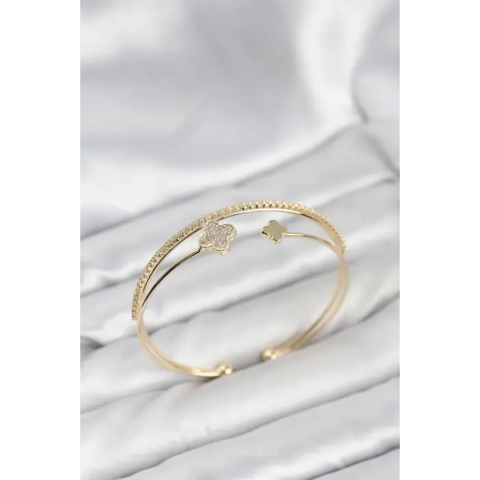 Yonca Model Pirinç Gold Renk Kadın Bileklik 5886
