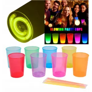 Karanlıkta Yanan Gece Işığı Mega Glow Bardaklar 8 Adet 8.5 X 10.5 Cm Bx40