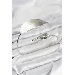 Pazu Bileklik Gümüş Renk Pirinç Yaprak Model