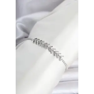 Pirinç Gümüş Renk Zirkon Taşlı Çavuş Model Su Yolu Kadın Bileklik