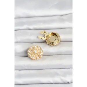 Vintage Model Gold Renk Düğme veya Manşet Broşu