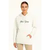 Kadın Kapüşonlu Kanguru Cepli Sweatshirt 3 İplik Pamuklu Baskılı Hoodie - Beyaz