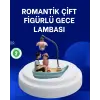Romantik Sandal Üzerinde Çift Figürü LED Gece Lambası Masa Dekoru