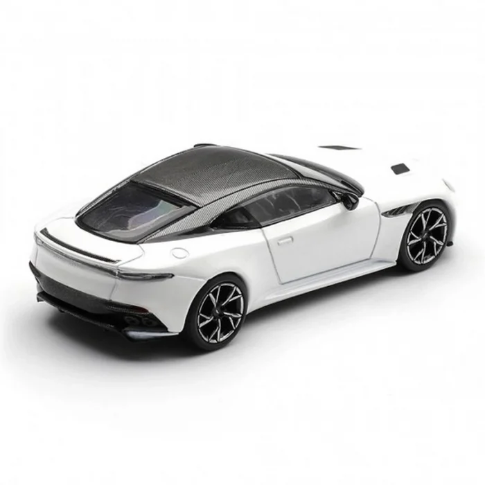 1/64 Aston Martin DBS Stratus White