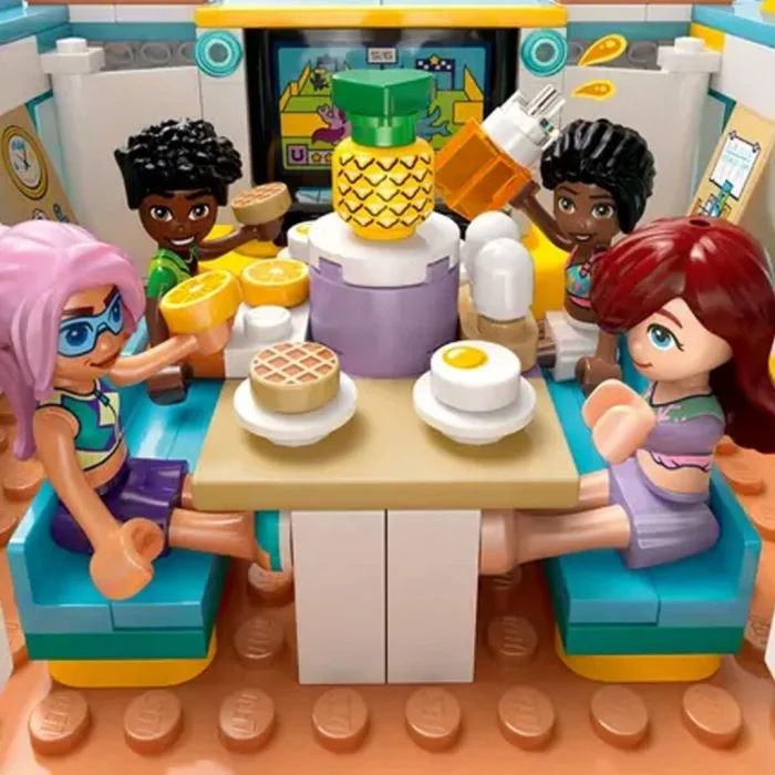 42664  Friends Gezi Teknesi Macerası 685 parça +8 yaş