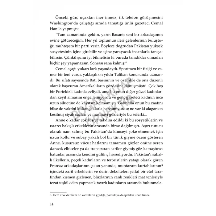 Pak İnsanlar Ülkesinde [Paperback] [Mar 12, 2025] Kenize Mourad and Süleyman Doğru