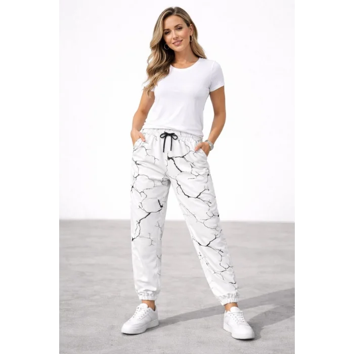 Kadın Dijital Baskılı Eşofman Altı Kışlık Üç İplik Şardonlu Kumaş Lastikli Paça, Cepli, Rahat Kalıp - Beyaz