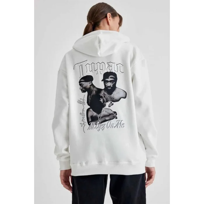 Kadın Oversize Kapüşonlu Cepli TUPAC Baskılı 3 İplik Pamuklu Hoodie Sweatshirt - Beyaz