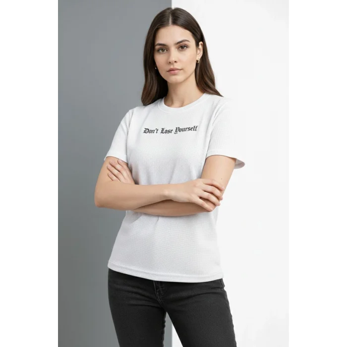 Kadın Wafıl Kumaş Tişört Regular Kalıp Bisiklet Yaka Baskılı Günlük Basic T-Shirt - Beyaz