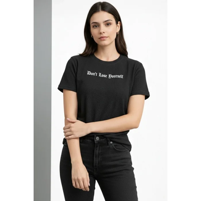 Kadın Wafıl Kumaş Tişört Regular Kalıp Bisiklet Yaka Baskılı Günlük Basic T-Shirt - Siyah