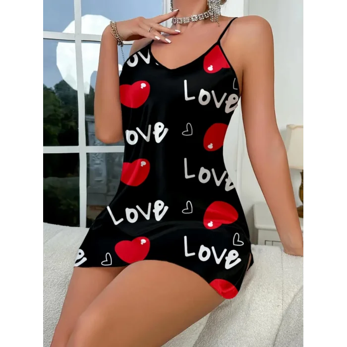 Love Desenli Siyah Saten Gecelik
