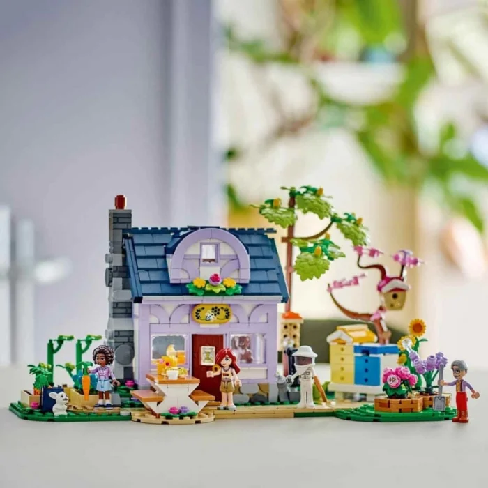 NessiWorld Friends Arıcıların Evi ve Çiçek Bahçesi 42669