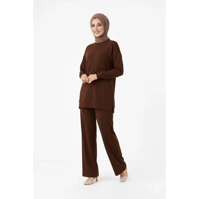 Osy Modal yumuşak dokulu Kadın Tesettür İkili Takım Yan Yırtmaçlı Uzun Tunik ve Düz Paça Pantolon, Salaş Kalıp - Kahverengi