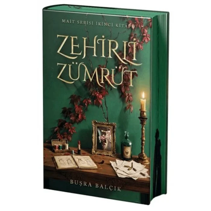 Zehirli Zümrüt (Yan Boyamalı Özel Baskı)