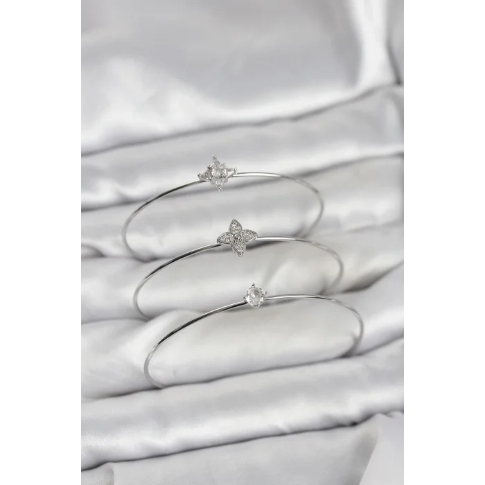 Zirkon Taşlı Gümüş Renk Yonca Model 3lü Kadın Bileklik Kombini