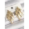 Pirinç Gold Renk 3 Sıralı Dalgalı Model Kadın Küpe