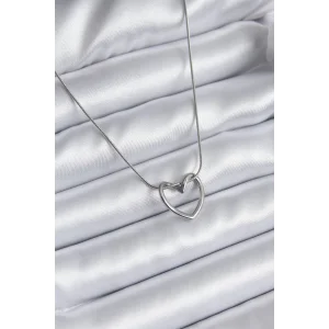 316L Çelik Gümüş Renk Kalp Model Kadın Kolye