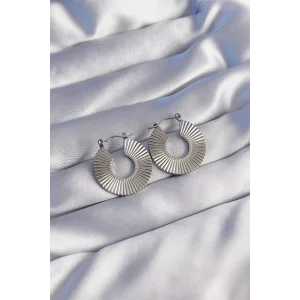 316L Çelik Gümüş Renk Oval Çizgili Plaka Küpe