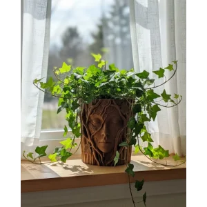 3D Sanatsal Ağaç Yüzlü Dekoratif Vazo Doğa Temalı Özel Tasarım Saksı