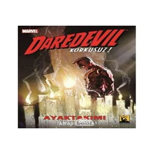 Daredevil Korkusuz Cilt: 3 - Ayaktakımı [Paperback] [Mar 01, 2015] Brian Michael Bendis and Burç Üner