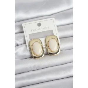 Beyaz Renk Kare Model Vintage Kadın Küpe