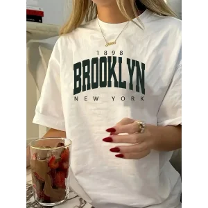 Brooklyn Harf Baskılı Düşük Omuzlu T-shirt, Rahat Kısa Kollu Bol T-shirt, Kadın Giyim - Beyaz