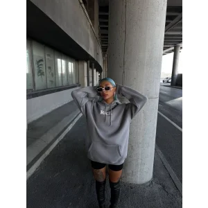 Kadın Kapüşonlu Kanguru Cepli Sweatshirt 3 İplik Pamuklu Baskılı Hoodie - Gri