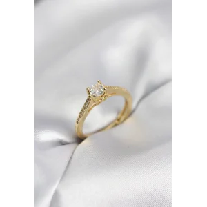 Tek Taş Gold Renk Zirkon Taşlı Model Kadın Yüzük