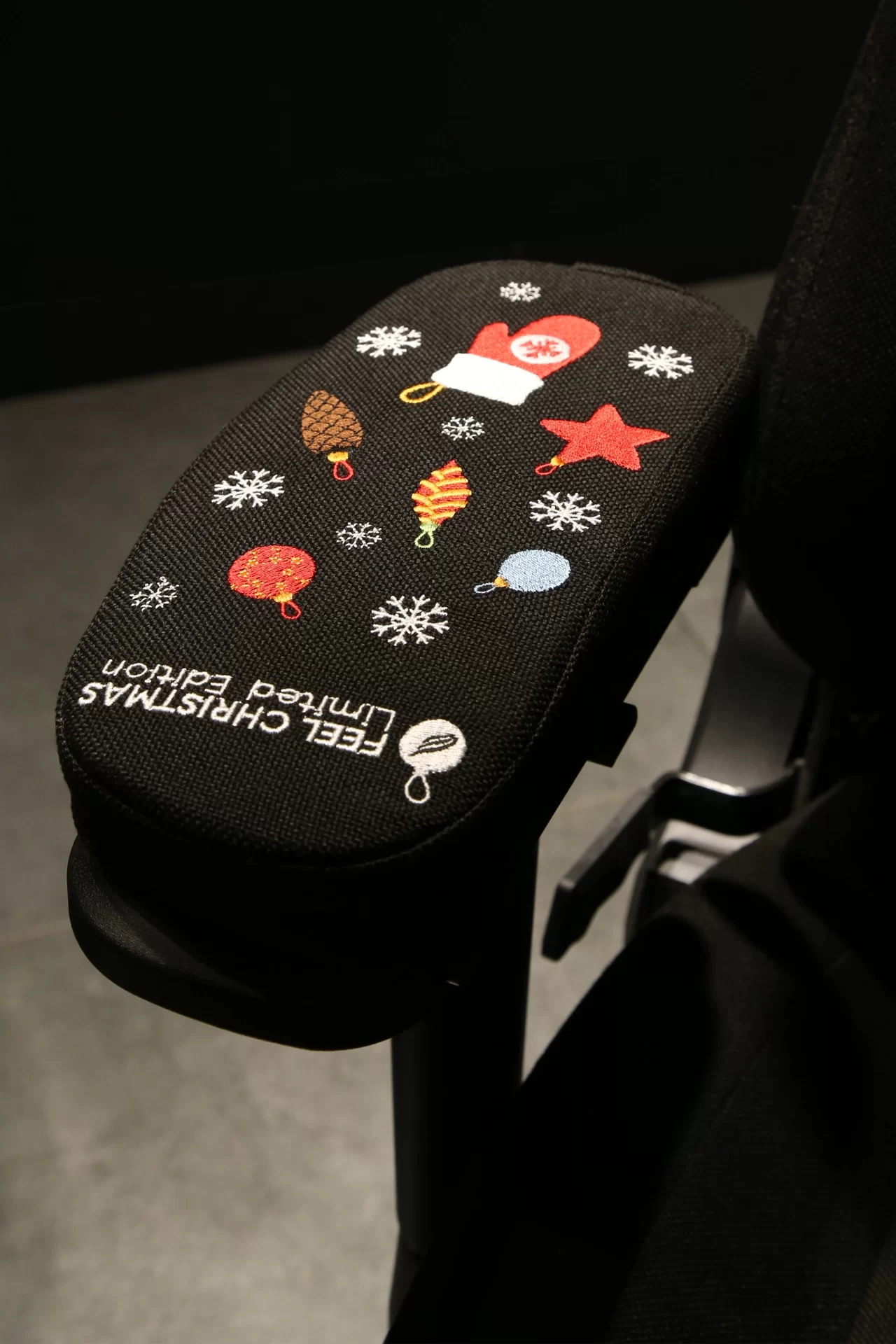 Feel Christmas Limited Edition Oyuncu Koltuğu Kol Pedi