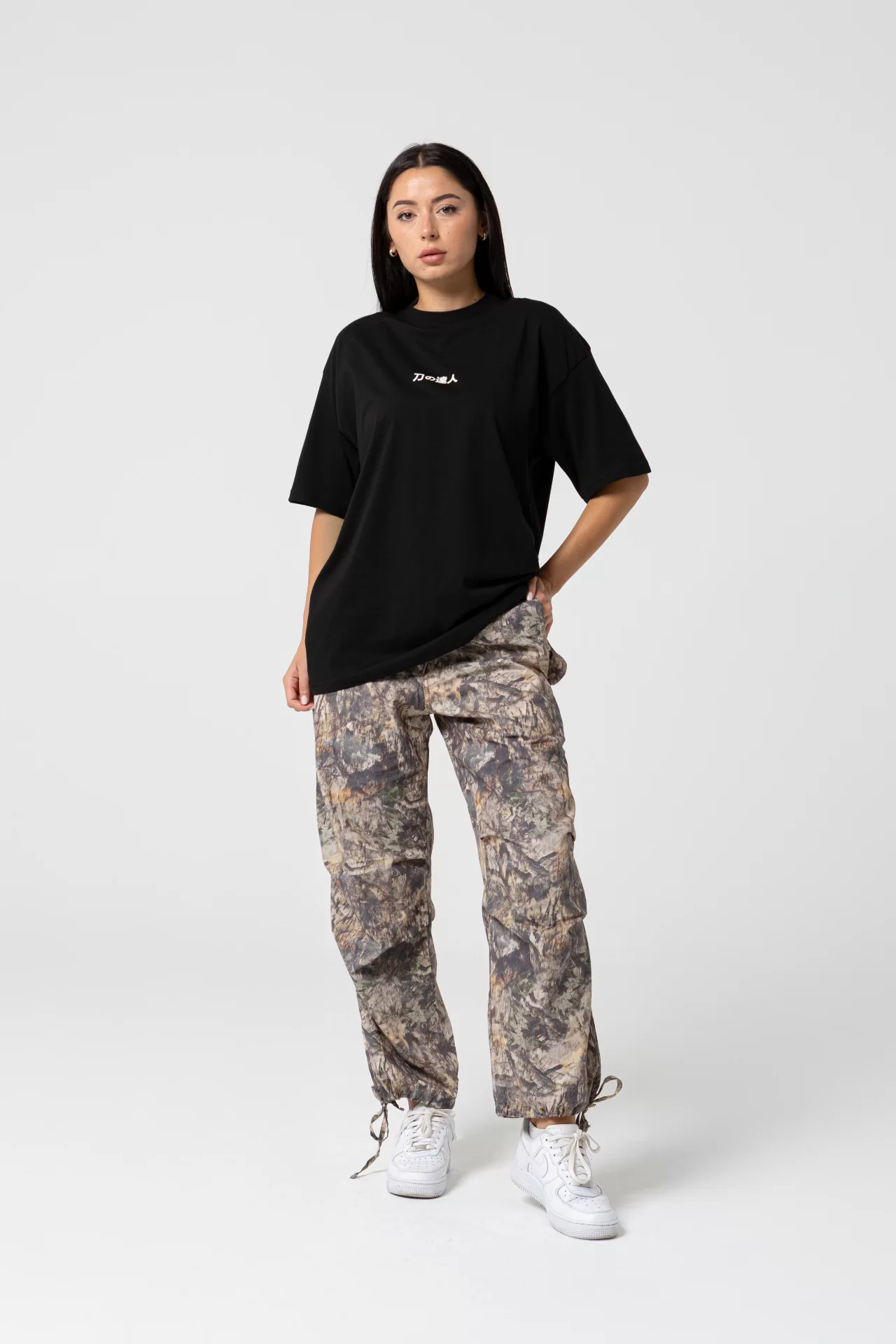 East Oversize Siyah T-Shirt