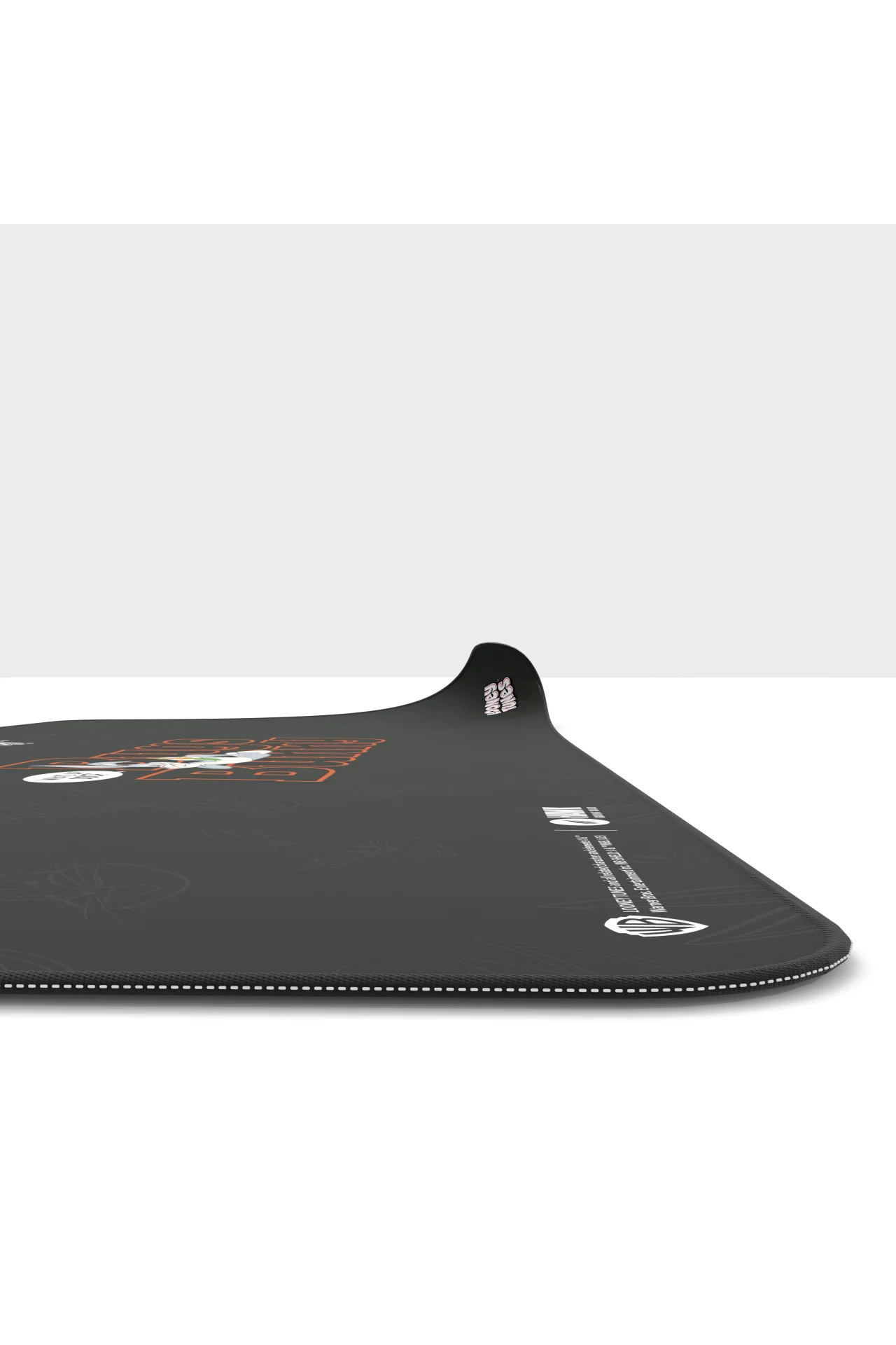 Hawk Looney Tunes Bugs Bunny 90x40 Mouse Pad