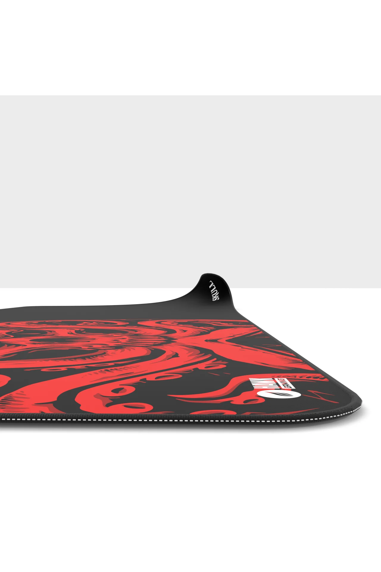 Hawk Skull 90x40 Mouse Pad