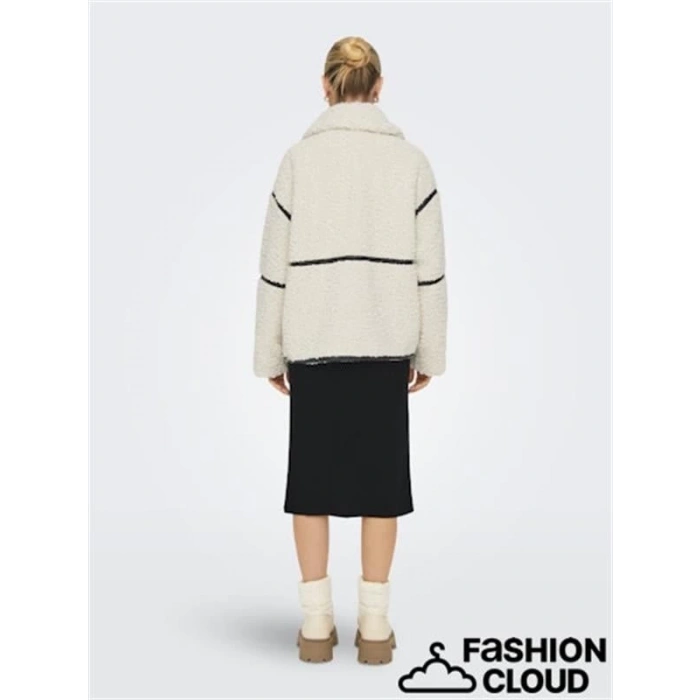 Deri Detaylı Oversize Kadın Ceket