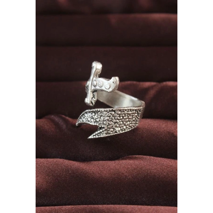 Gümüş Renk Kılıç Figürlü Ayarlamalı Erkek Yüzük