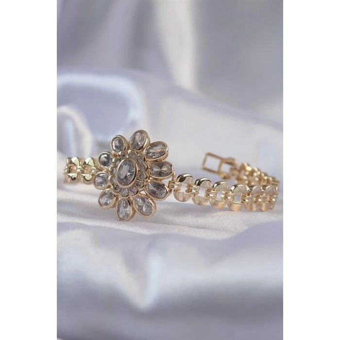 Pirinç Gold Renk İri Zirkon Taşlı Çiçek Figürlü Bileklik