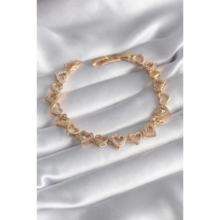Pirinç Gold Renk Zirkon Taşlı Kalp Model VIP Seri Kadın Bileklik