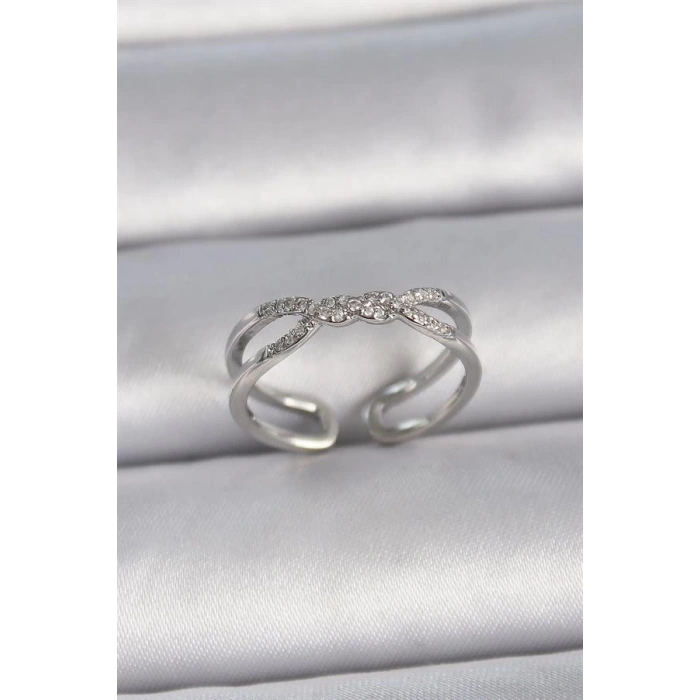 Pirinç Gümüş Renk Ayarlanabilir Zirkon Taşlı Sarmal Model Kadın Yüzük