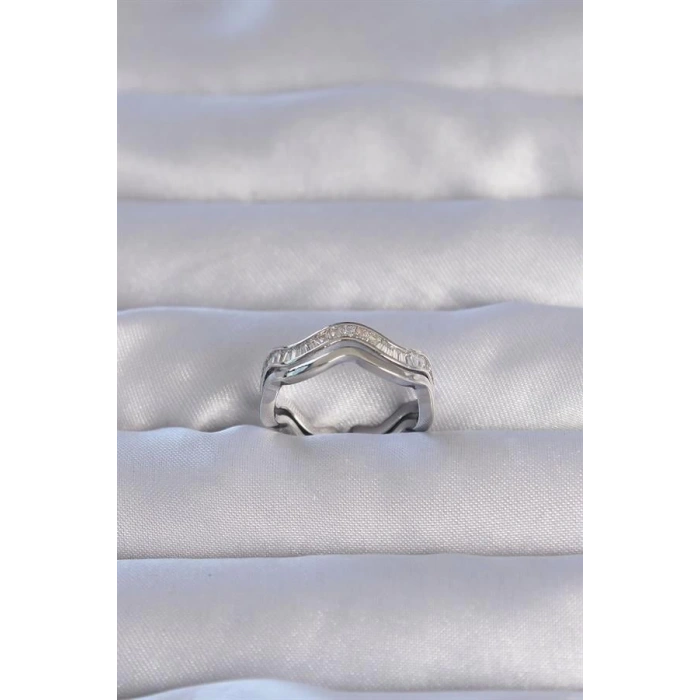 Pirinç Gümüş Renk Zirkon Taşlı Dalgalı Su Yolu Model Ayarlanabilir Yüzük