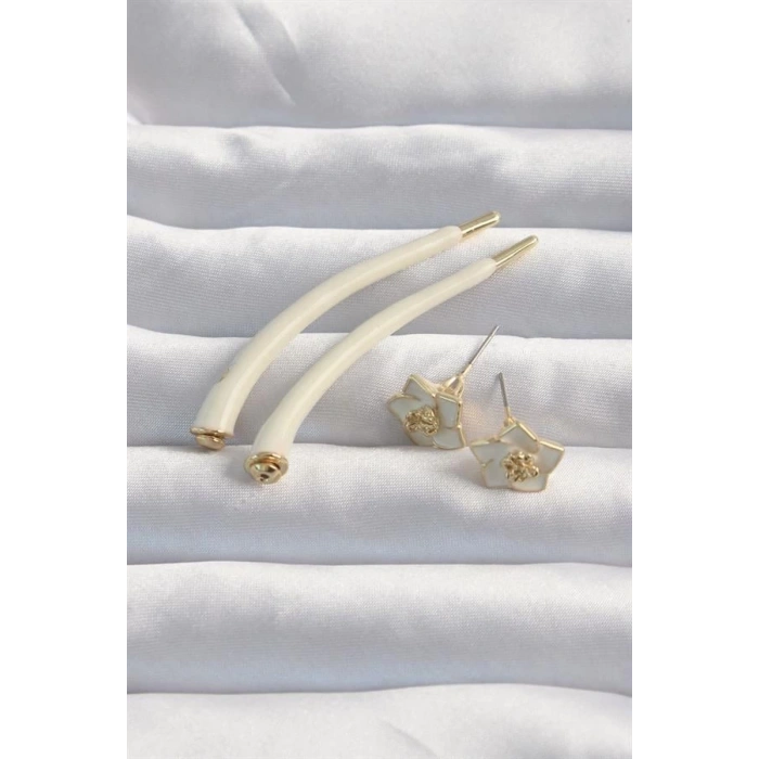 Pirinç Krem Renk Botega Küpe