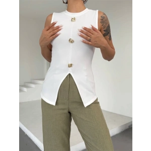 Kadın beyaz bisiklet yaka gold düğmeli ottoman bluz s2310