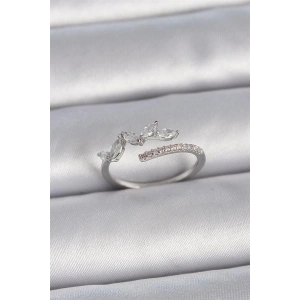 Pirinç Gümüş Renk Ayarlanabilir Zirkon Taşlı Yaprak Model Kadın Yüzük