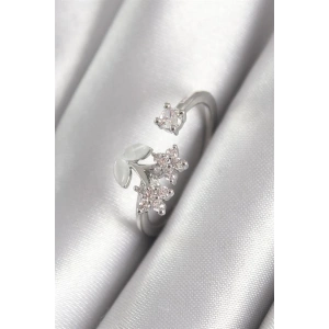 Pirinç Gümüş Renk Zirkon Taşlı Çiçek Model Kadın Yüzük