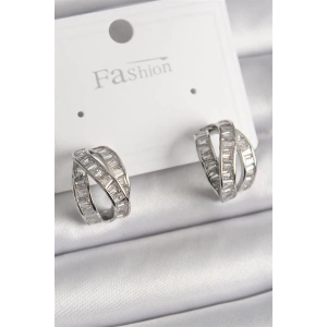 Pirinç Gümüş Renk Zirkon Taşlı Düğüm Halka Model Kadın Küpe