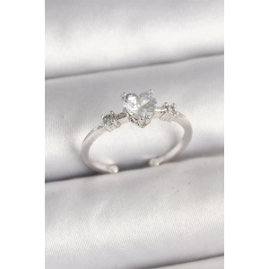 Pirinç Gümüş Renk Zirkon Taşlı Kalp Model Ayarlanabilir Kadın Yüzük