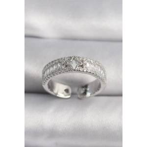 Pirinç Gümüş Renk Zirkon Taşlı Yıldız İşleme VIP Seri Kadın Yüzük