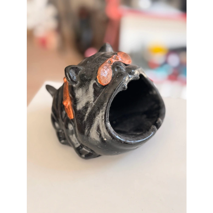 Bulldog Dekoratif Kül Tabağı