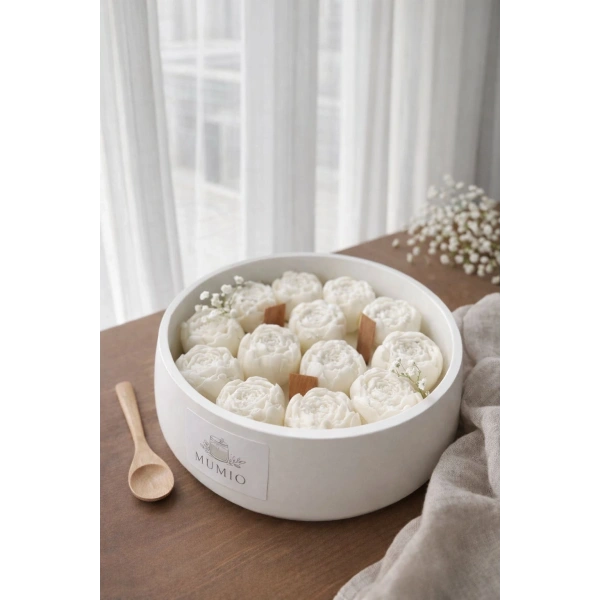 Beyaz Şakayık Bahçesi