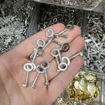 METAL GÜMÜŞ ANAHTAR (50 gram)